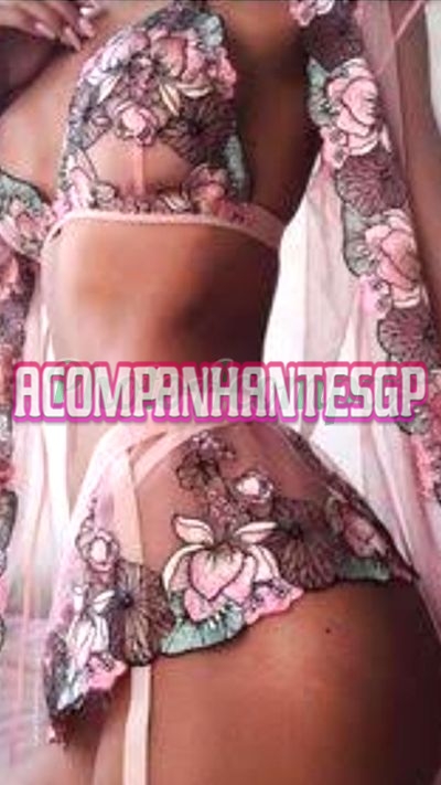 Jade Saleh, Escort em São Paulo