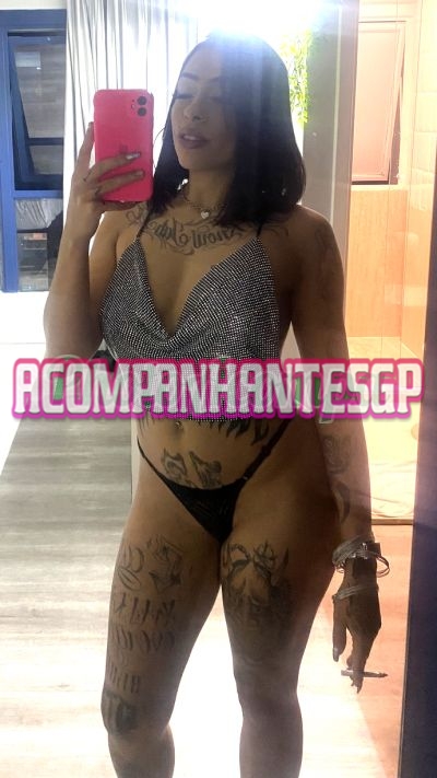 Ravena Luna, Garota de programa em São Paulo