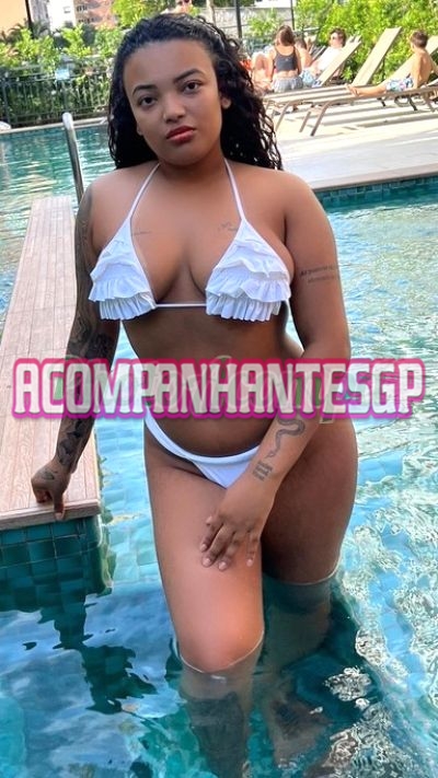 Yasmin Cesarini, Acompanhante em São Paulo