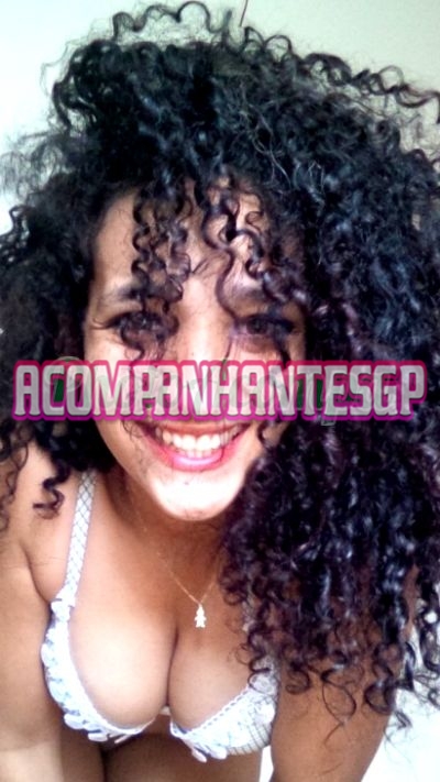 Mônica Coverdale, Escort em São Paulo