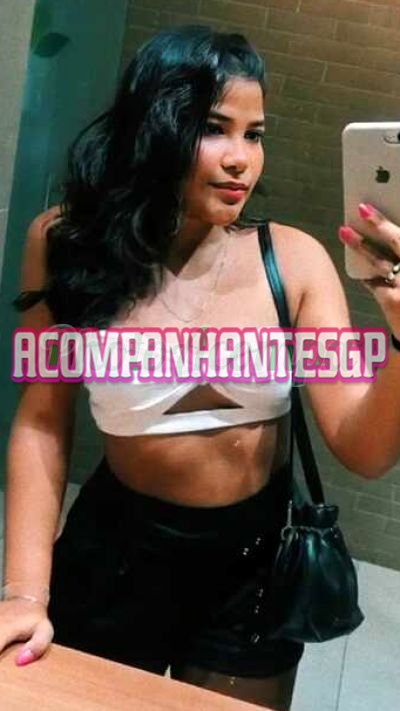 Estella, Garota de programa na Liberdade (SP)