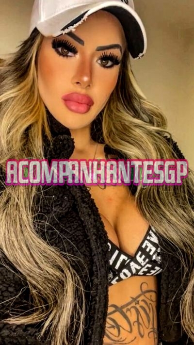 Carol Dias com local em C, Garota de programa em São Paulo