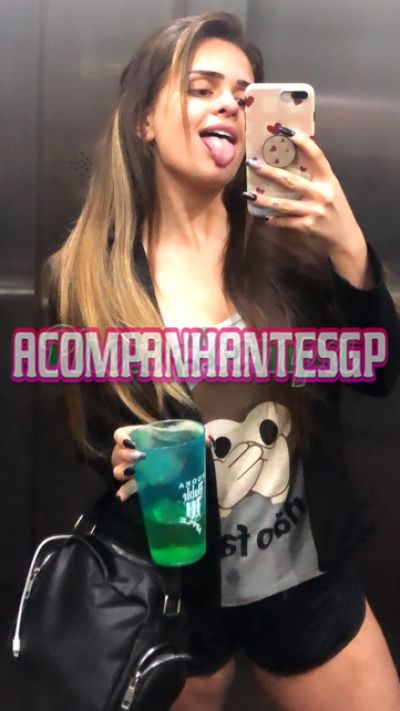 Julia Yebsc, Acompanhante em São Paulo